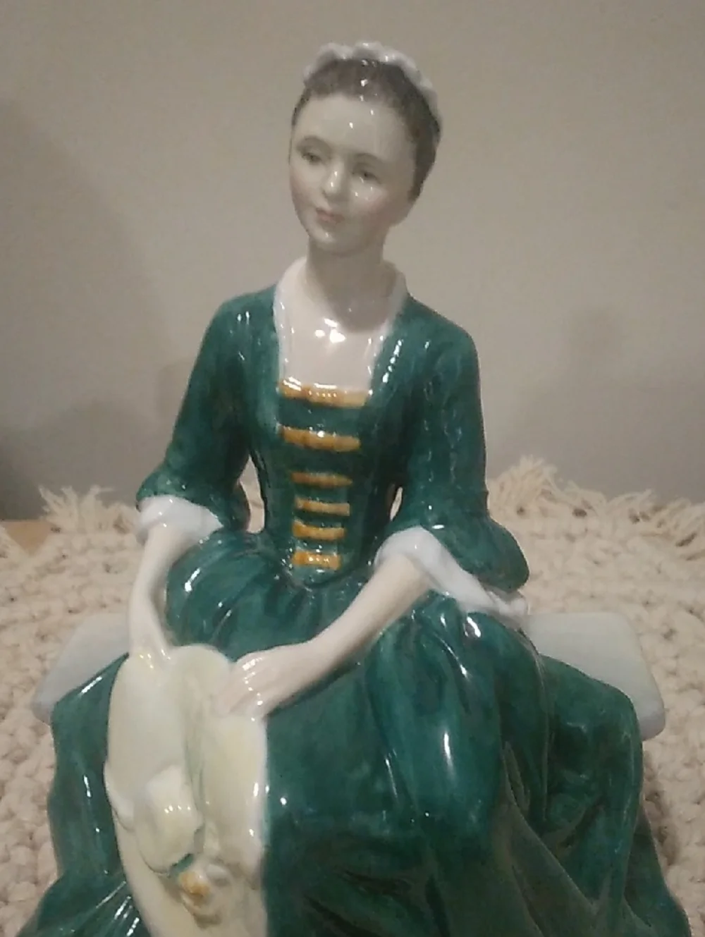Royal Doulton A Lady From Williamsburg Figurine HN 2228